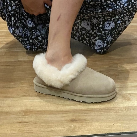 UGG | Nita Ultra Mini Bootie Closed Back Slippers SAND NEW - Picture 9 of 14